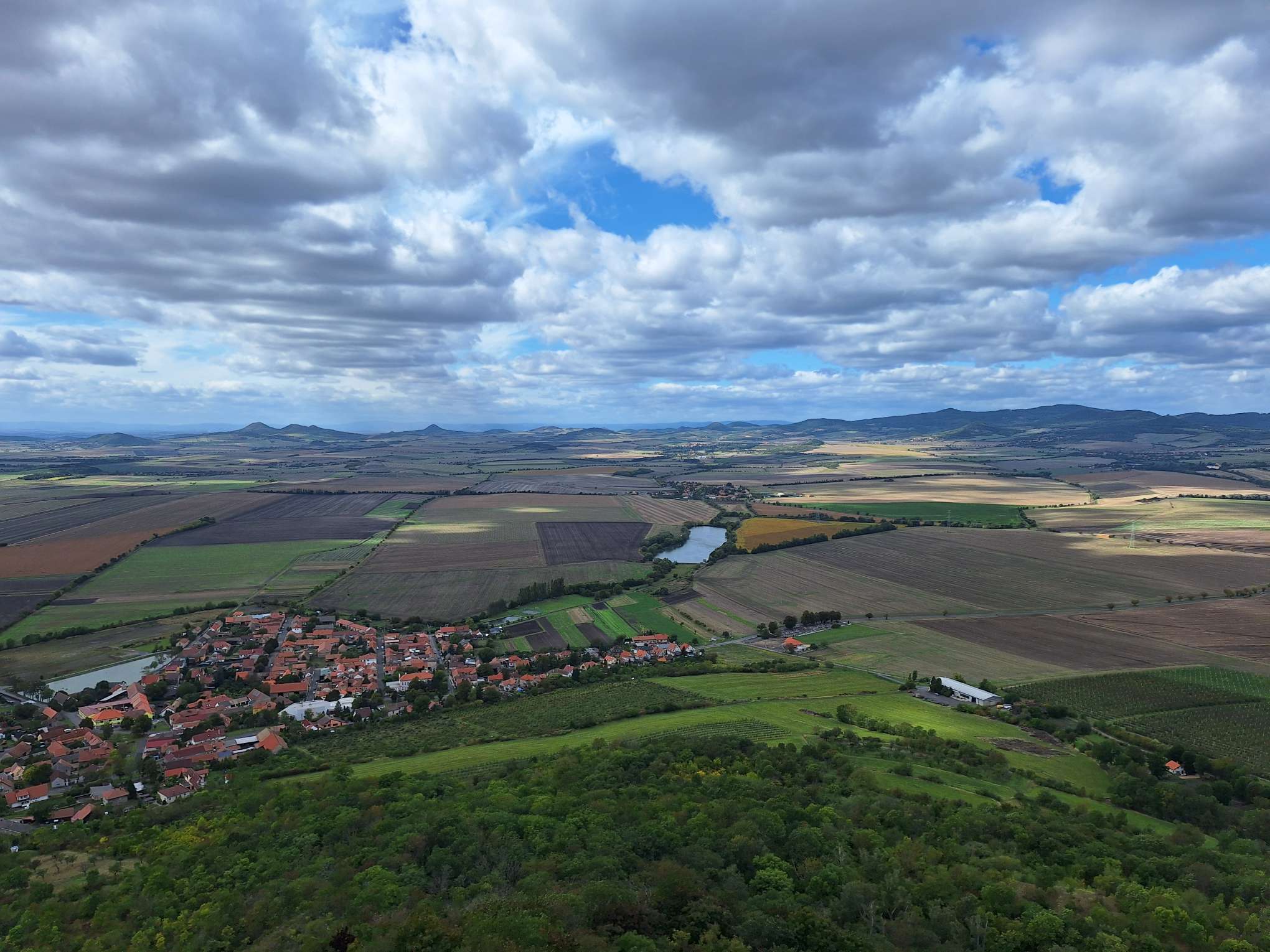 ...a výhled do krajiny